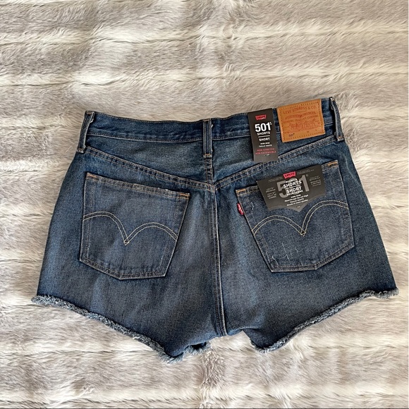 Levi’s 501 Button Fly Shorts - Sz 30 - Picture 1 of 5